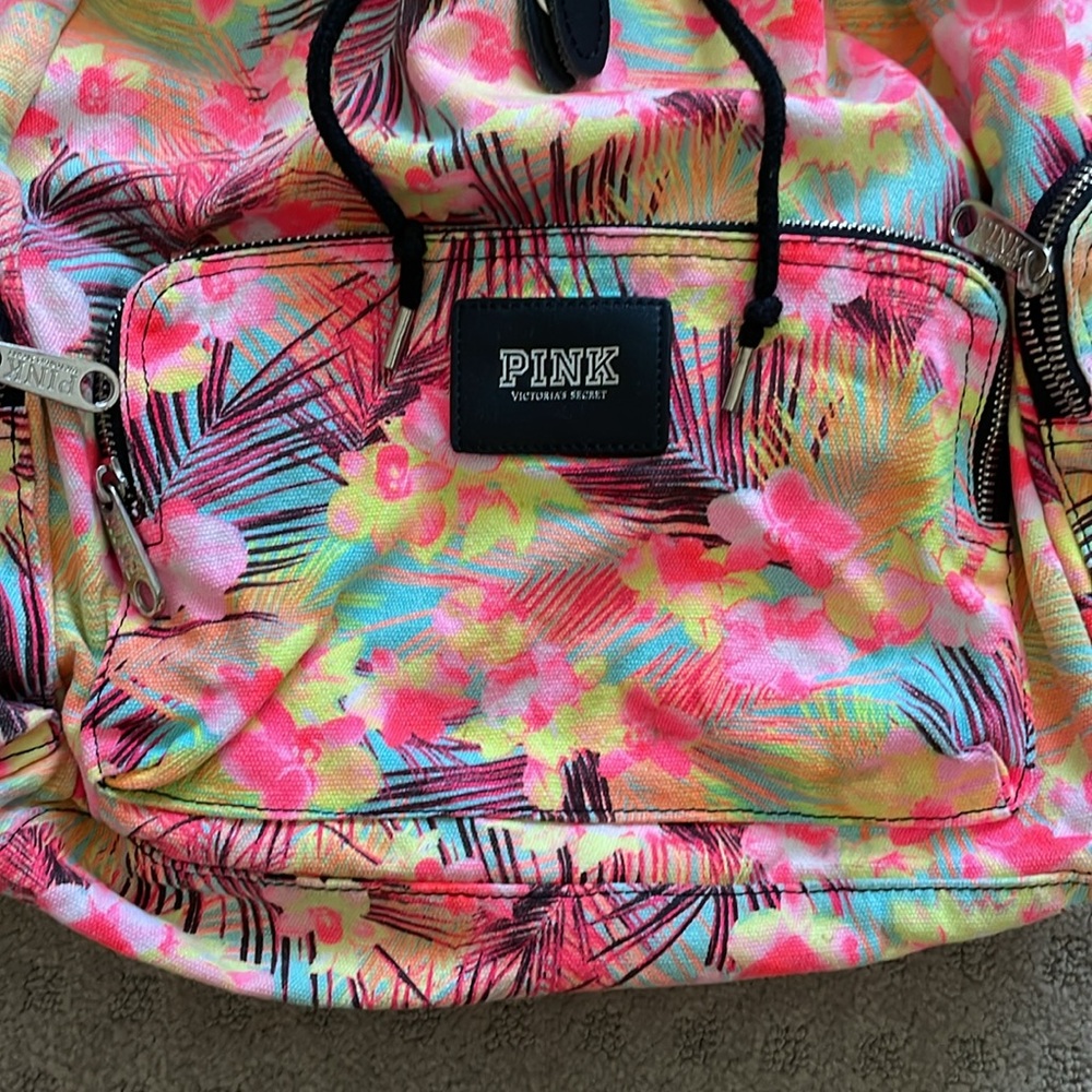 Tropical Print Backpack - Picture 2 of 4